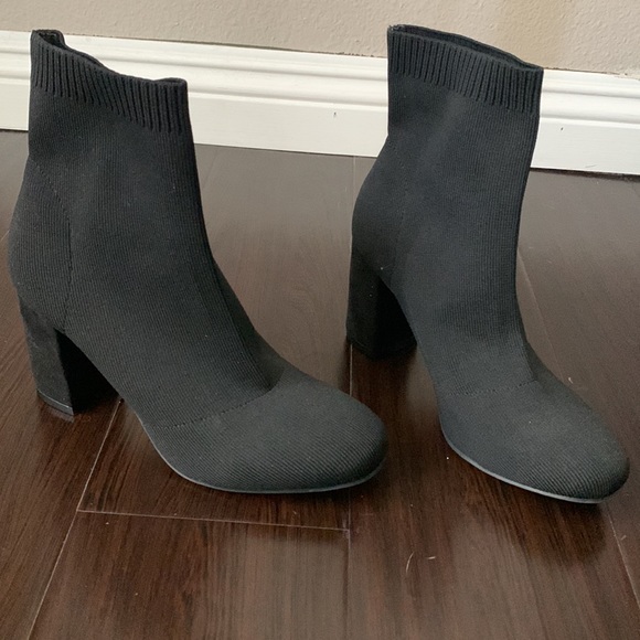 Mia boots - Picture 3 of 4